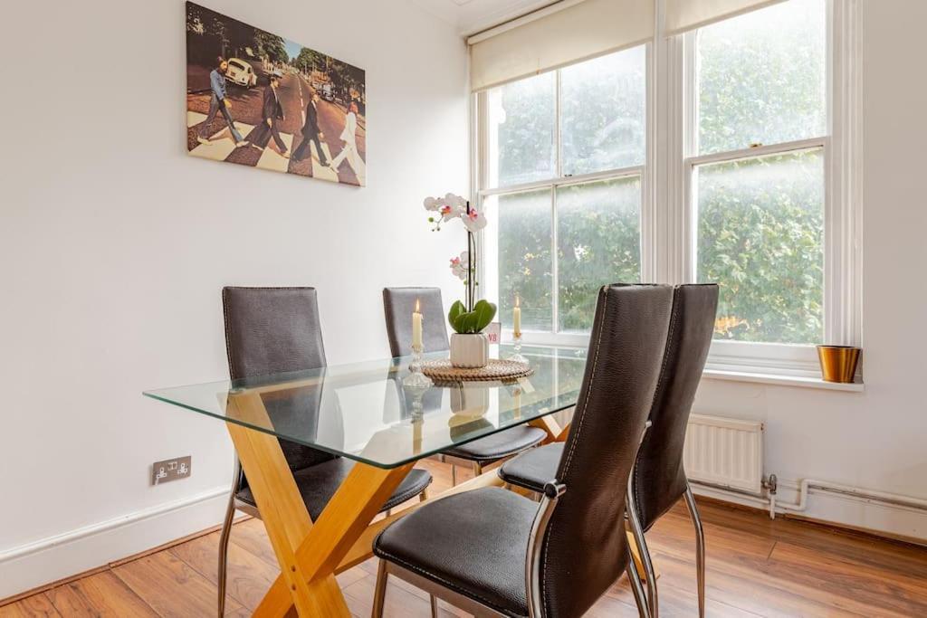 2 Bedroom Flat In St Johns Wood Londres Extérieur photo