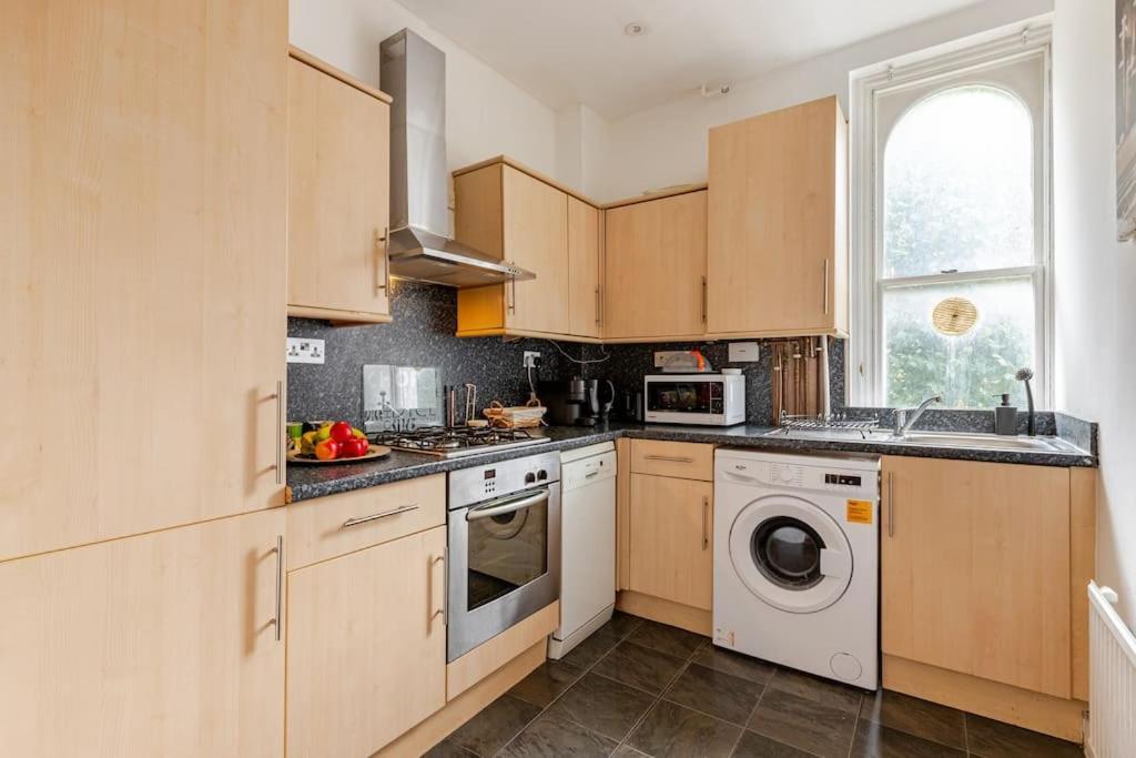 2 Bedroom Flat In St Johns Wood Londres Extérieur photo