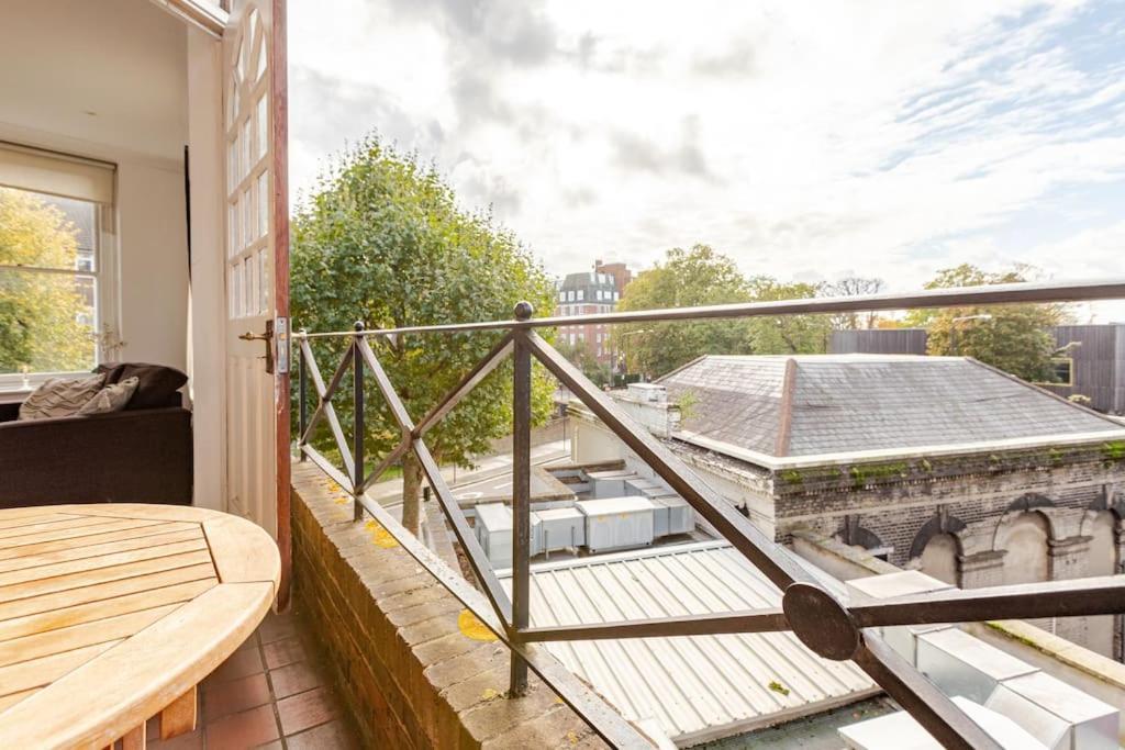 2 Bedroom Flat In St Johns Wood Londres Extérieur photo
